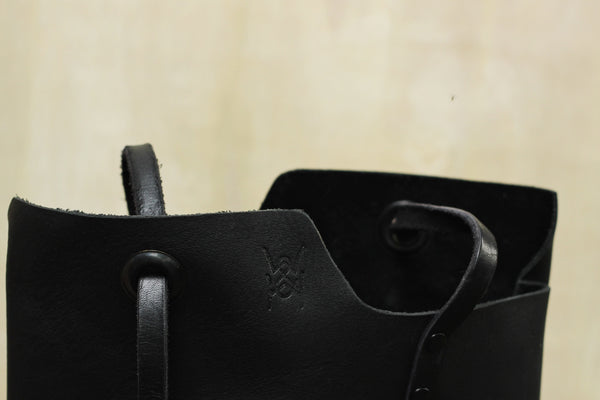 Cross Body Catch-All in Black